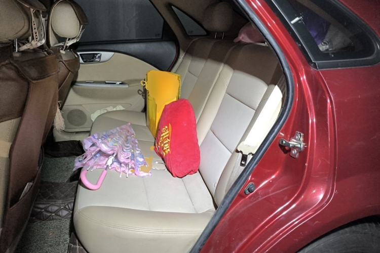 Used Buick Excelle 2013 1.5L Automatic Classic Model Left Rear Seat