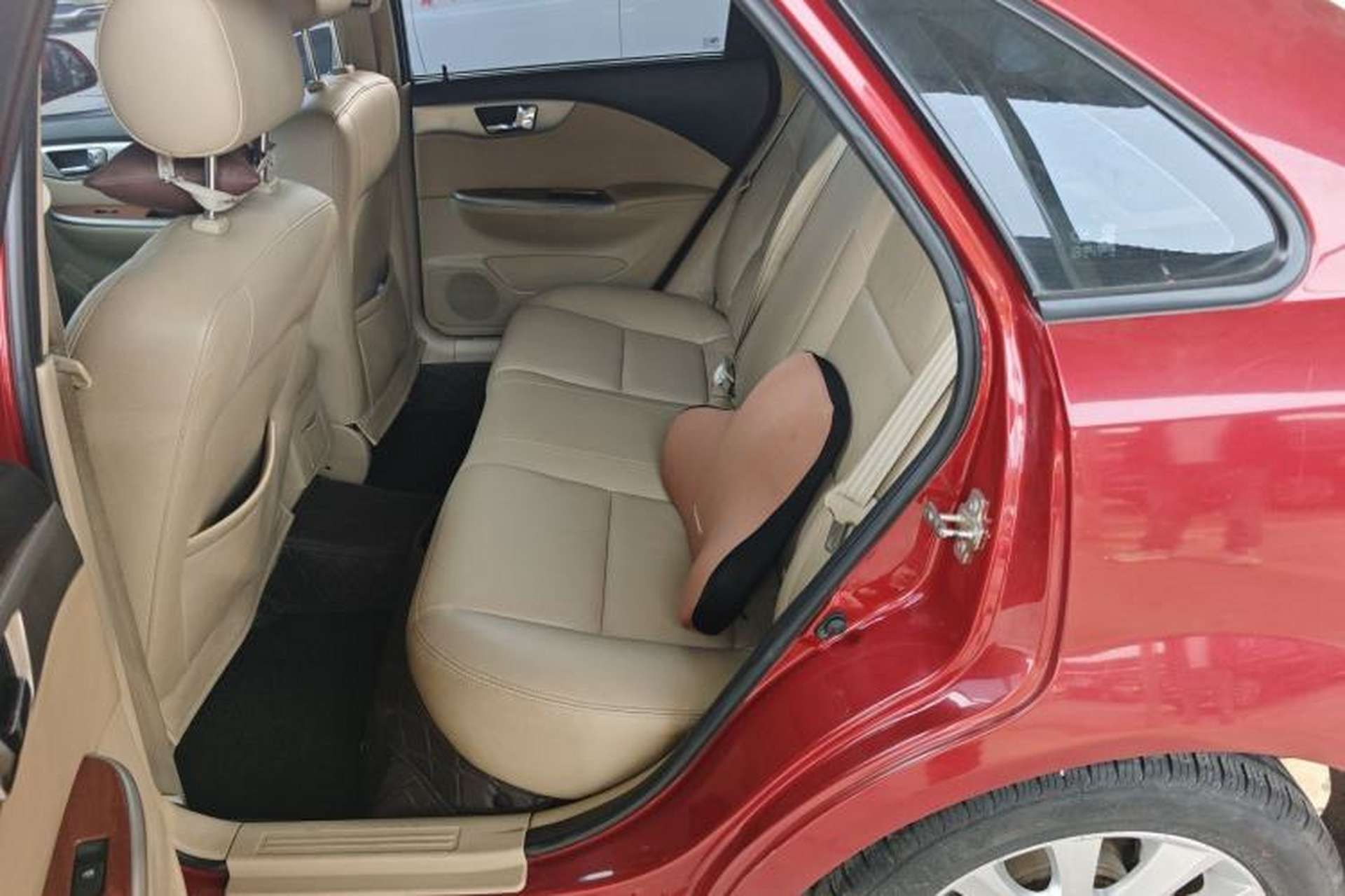 Used Buick Excelle 2013 1.5L Automatic Luxury Model Left Rear Seat