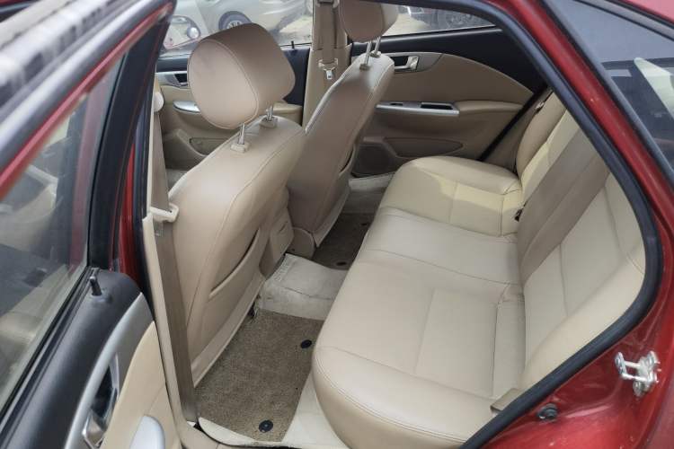Used Buick Excelle 2013 1.5L Automatic Classic Model Left Rear Seat