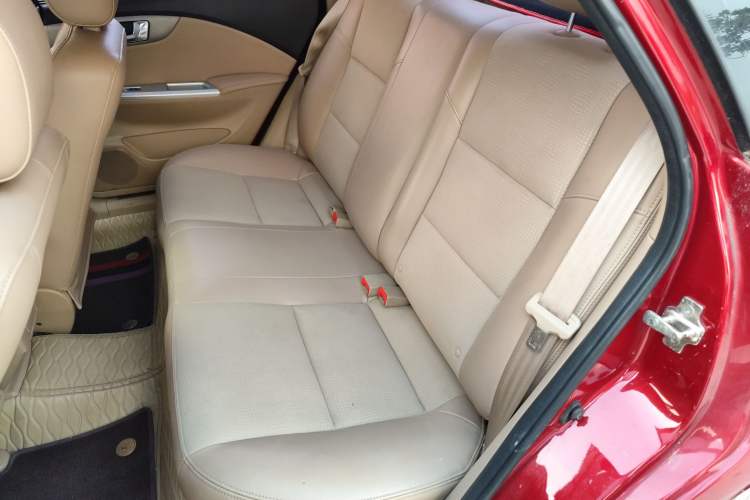 Used Buick Excelle 2013 1.5L Automatic Classic Model Left Rear Seat