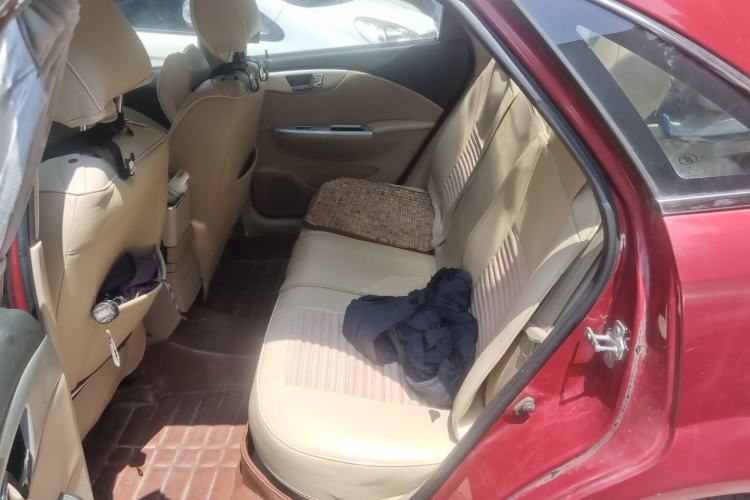 Used Buick Excelle 2013 1.5L Automatic Classic Model Left Rear Seat