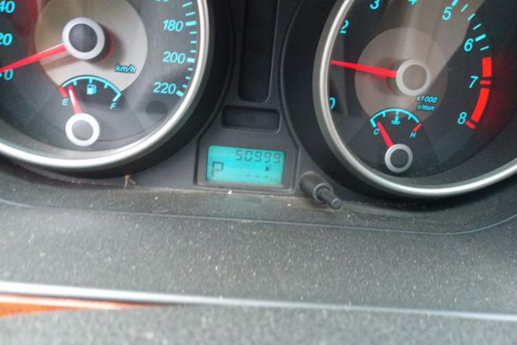 Used Buick Excelle 2013 1.5L Automatic Luxury Model Odometer Close Up