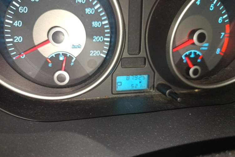 Used Buick Excelle 2013 1.5L Automatic Luxury Model Odometer Close Up