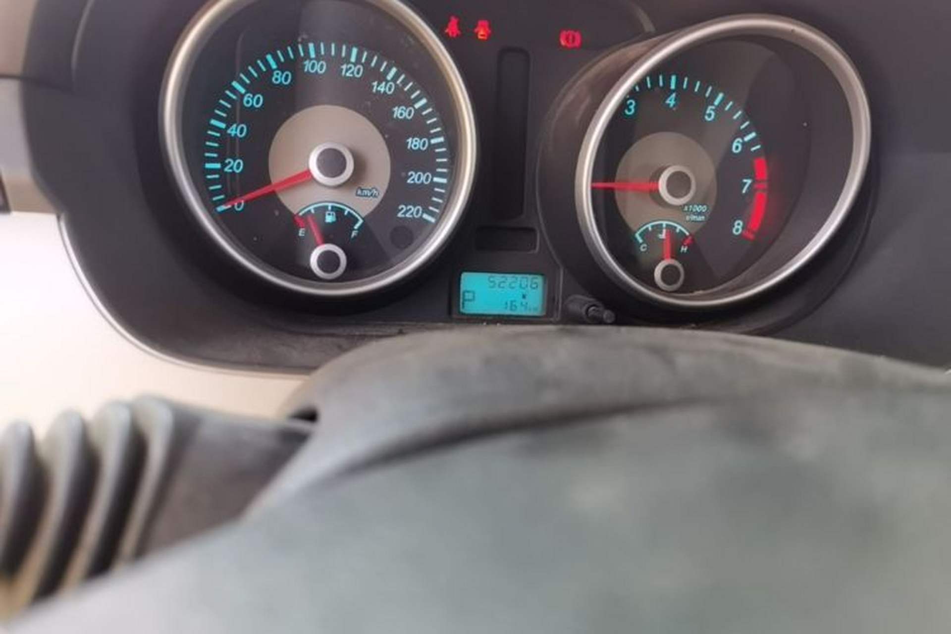 Used Buick Excelle 2013 1.5L Automatic Classic Model Odometer Close Up