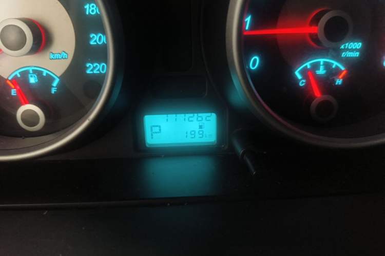 Used Buick Excelle 2013 1.5L Automatic Classic Model Odometer Close Up