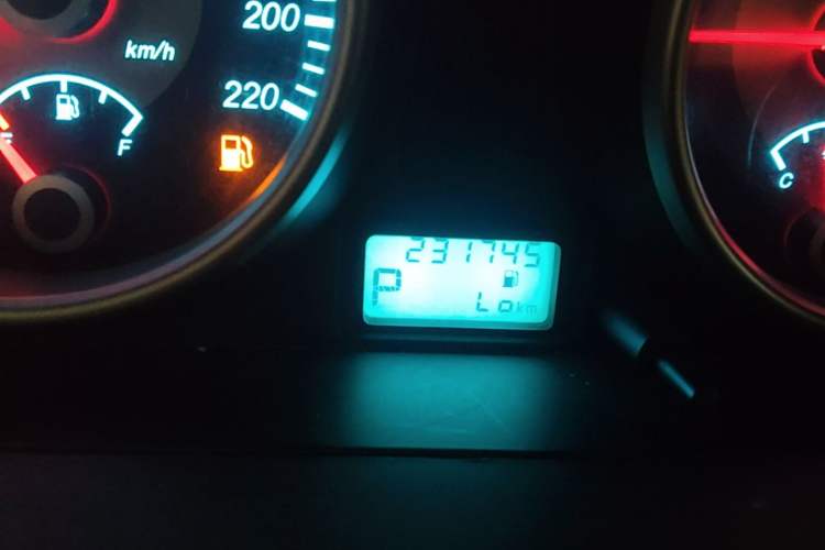 Used Buick Excelle 2013 1.5L Automatic Luxury Model Odometer Close Up