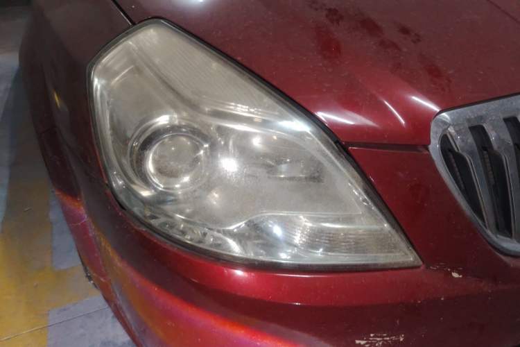 Used Buick Excelle 2013 1.5L Automatic Classic Model Right Front Headlight