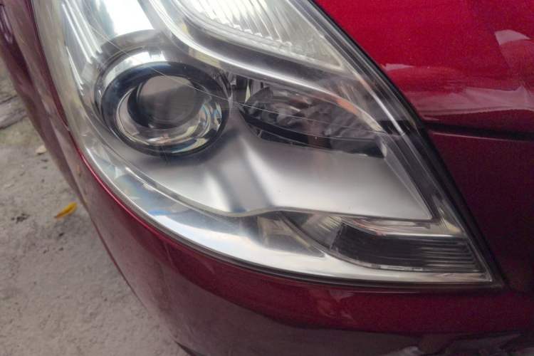Used Buick Excelle 2013 1.5L Manual Classic Model Right Front Headlight