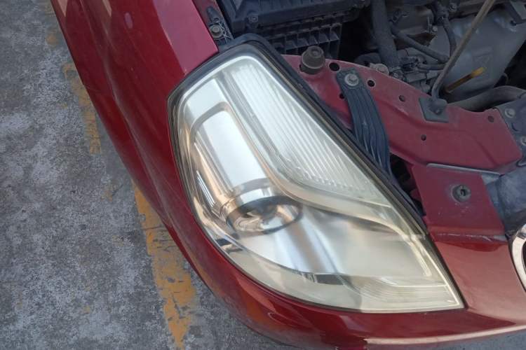 Used Buick Excelle 2013 1.5L Automatic Luxury Model Right Front Headlight