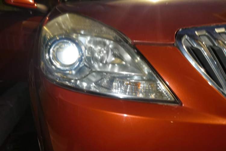 Used Buick Excelle 2013 1.5L Automatic Luxury Model Right Front Headlight
