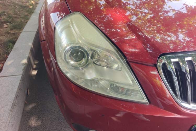 Used Buick Excelle 2013 1.5L Manual Classic Model Right Front Headlight