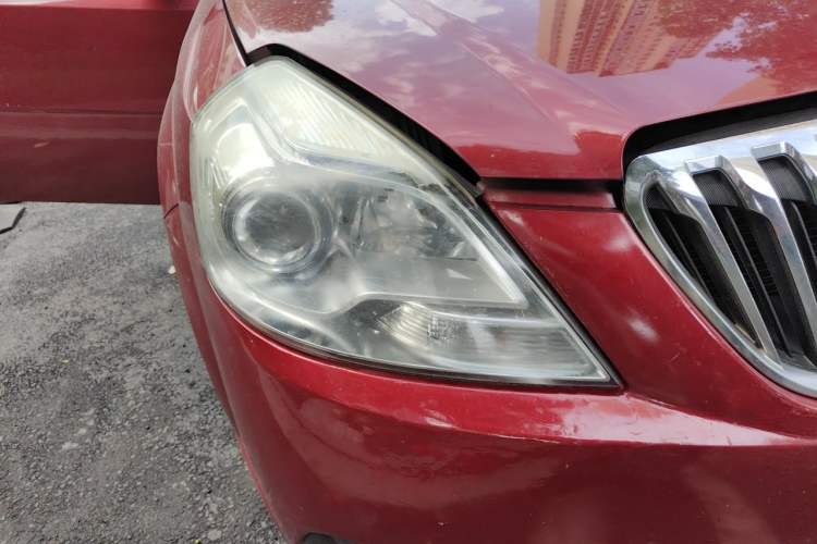 Used Buick Excelle 2013 1.5L Manual Classic Model Right Front Headlight