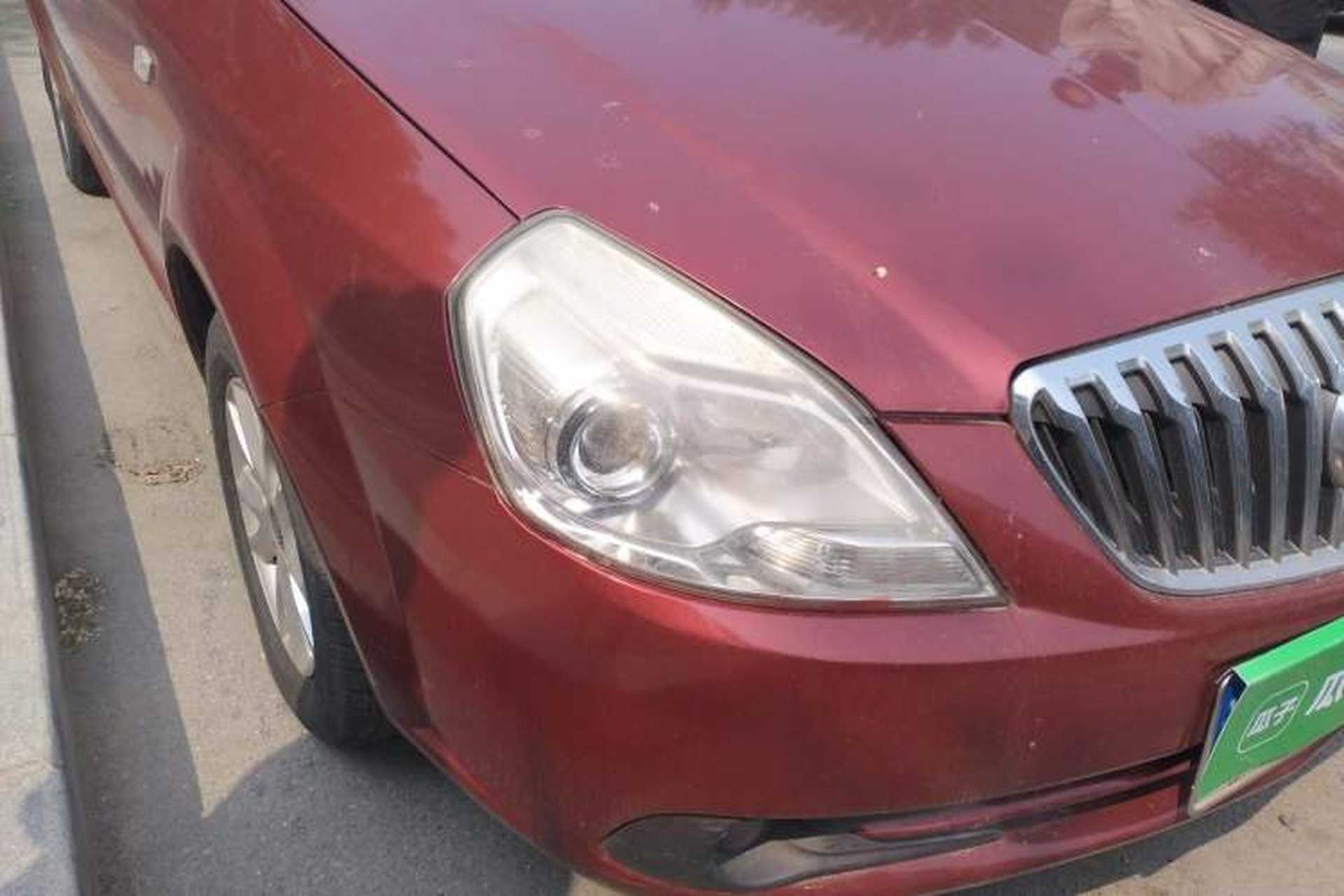 Used Buick Excelle 2013 1.5L Automatic Classic Model Right Front Headlight