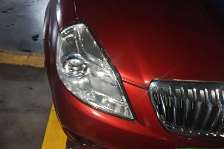 Used Buick Excelle 2013 1.5L Automatic Classic Model Right Front Headlight