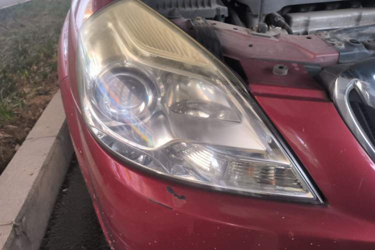 Used Buick Excelle 2013 1.5L Automatic Luxury Model Right Front Headlight