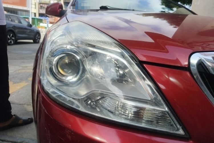 Used Buick Excelle 2013 1.5L Manual Classic Model Right Front Headlight