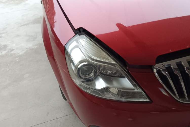 Used Buick Excelle 2013 1.5L Manual Luxury Model Right Front Headlight