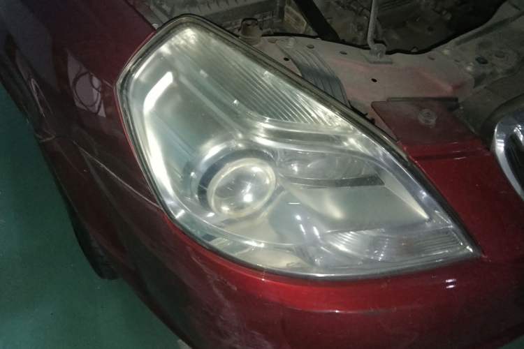 Used Buick Excelle 2013 1.5L Automatic Classic Model Right Front Headlight