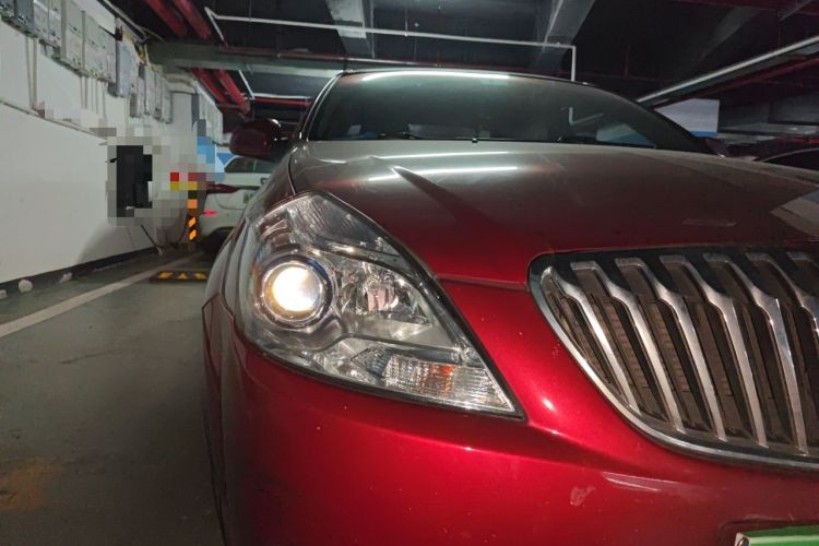 Used Buick Excelle 2013 1.5L Automatic Classic Model Right Front Headlight