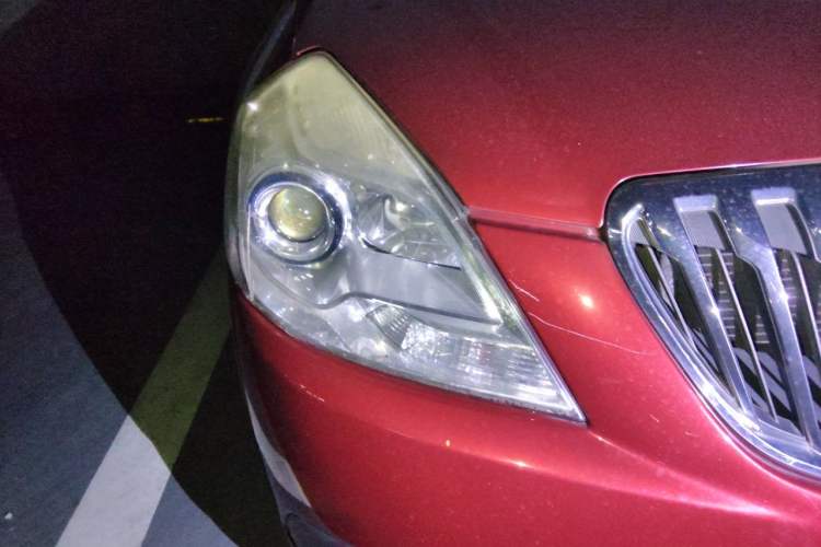 Used Buick Excelle 2013 1.5L Automatic Classic Model Right Front Headlight