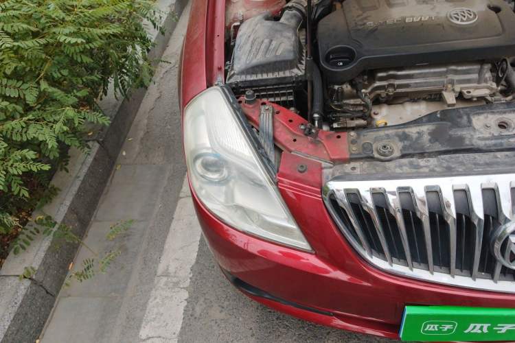 Used Buick Excelle 2013 1.5L Automatic Classic Model Right Front Headlight