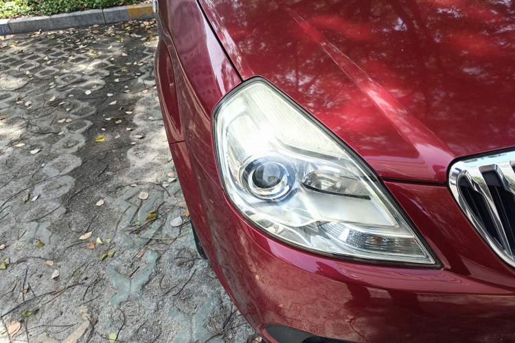 Used Buick Excelle 2013 1.5L Manual Luxury Model Right Front Headlight