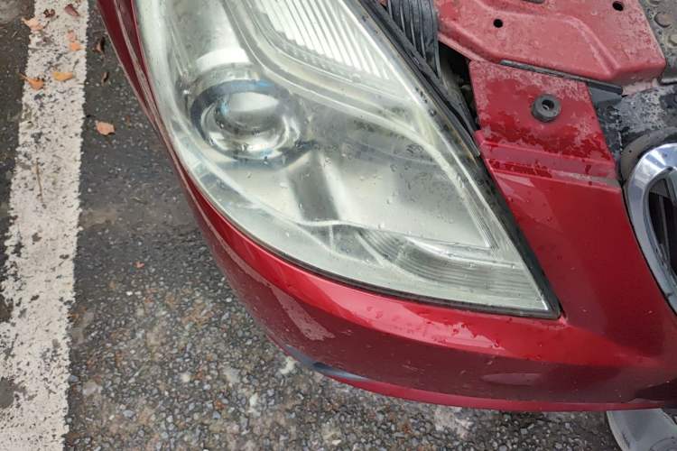 Used Buick Excelle 2013 1.5L Automatic Luxury Model Right Front Headlight