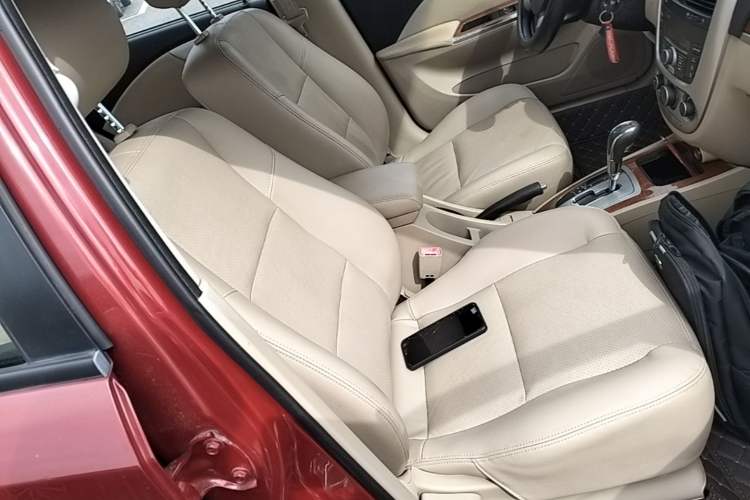 Used Buick Excelle 2013 1.5L Automatic Luxury Model Right Front Seat