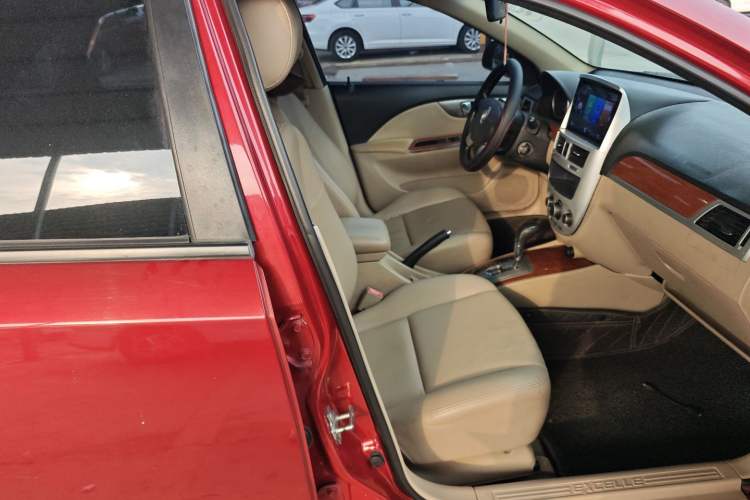 Used Buick Excelle 2013 1.5L Automatic Luxury Model Right Front Seat