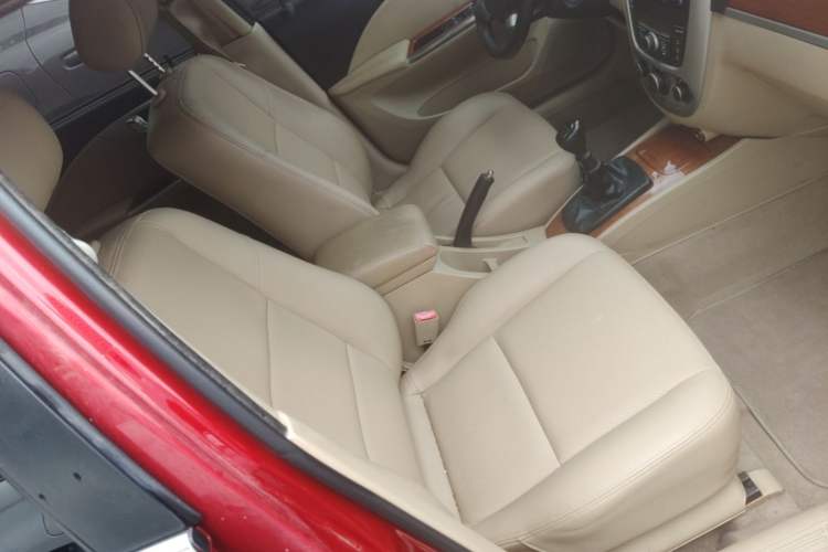 Used Buick Excelle 2013 1.5L Manual Luxury Model Right Front Seat
