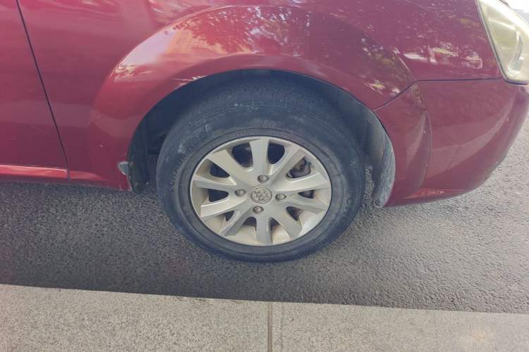 Used Buick Excelle 2013 1.5L Manual Classic Model Right Front Wheel Hub