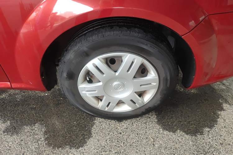 Used Buick Excelle 2013 1.5L Automatic Classic Model Right Front Wheel Hub