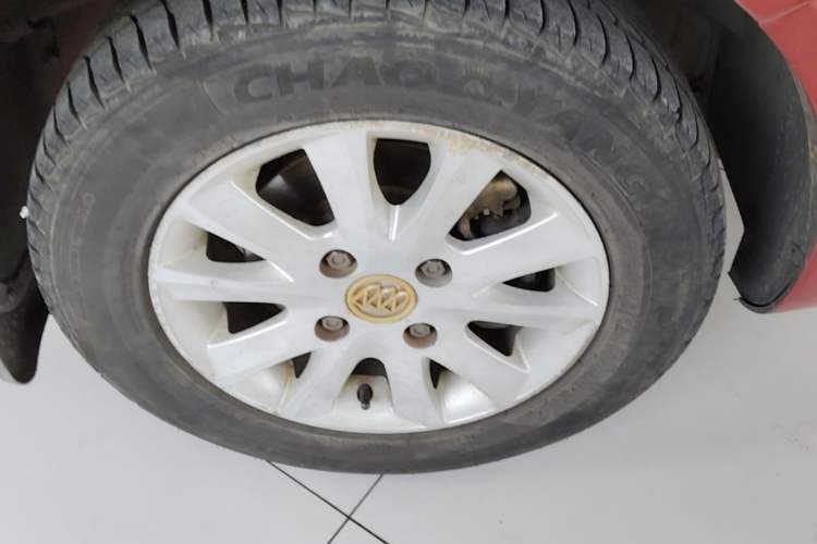 Used Buick Excelle 2013 1.5L Manual Classic Model Right Front Wheel Hub