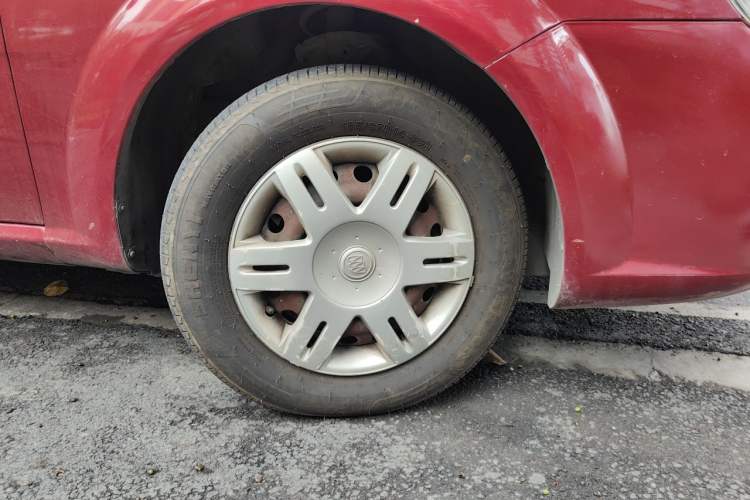 Used Buick Excelle 2013 1.5L Manual Classic Model Right Front Wheel Hub