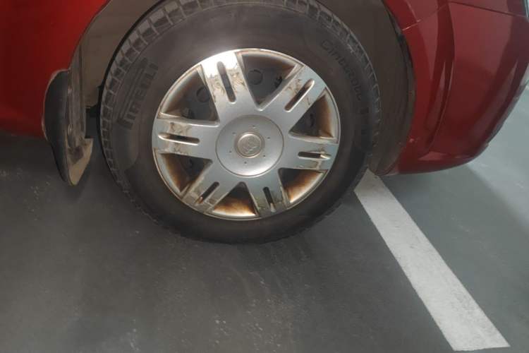 Used Buick Excelle 2013 1.5L Automatic Classic Model Right Front Wheel Hub