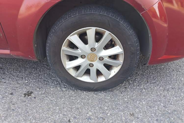 Used Buick Excelle 2013 1.5L Manual Classic Model Right Front Wheel Hub