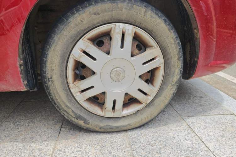 Used Buick Excelle 2013 1.5L Manual Classic Model Right Front Wheel Hub