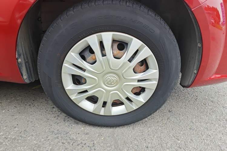 Used Buick Excelle 2013 1.5L Manual Classic Model Right Front Wheel Hub