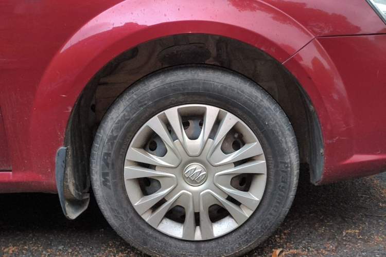 Used Buick Excelle 2013 1.5L Manual Classic Model Right Front Wheel Hub