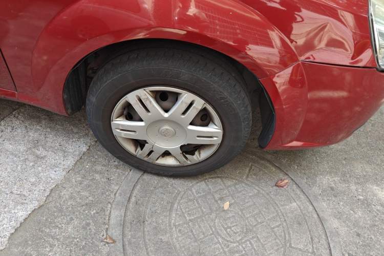 Used Buick Excelle 2013 1.5L Automatic Classic Model Right Front Wheel Hub