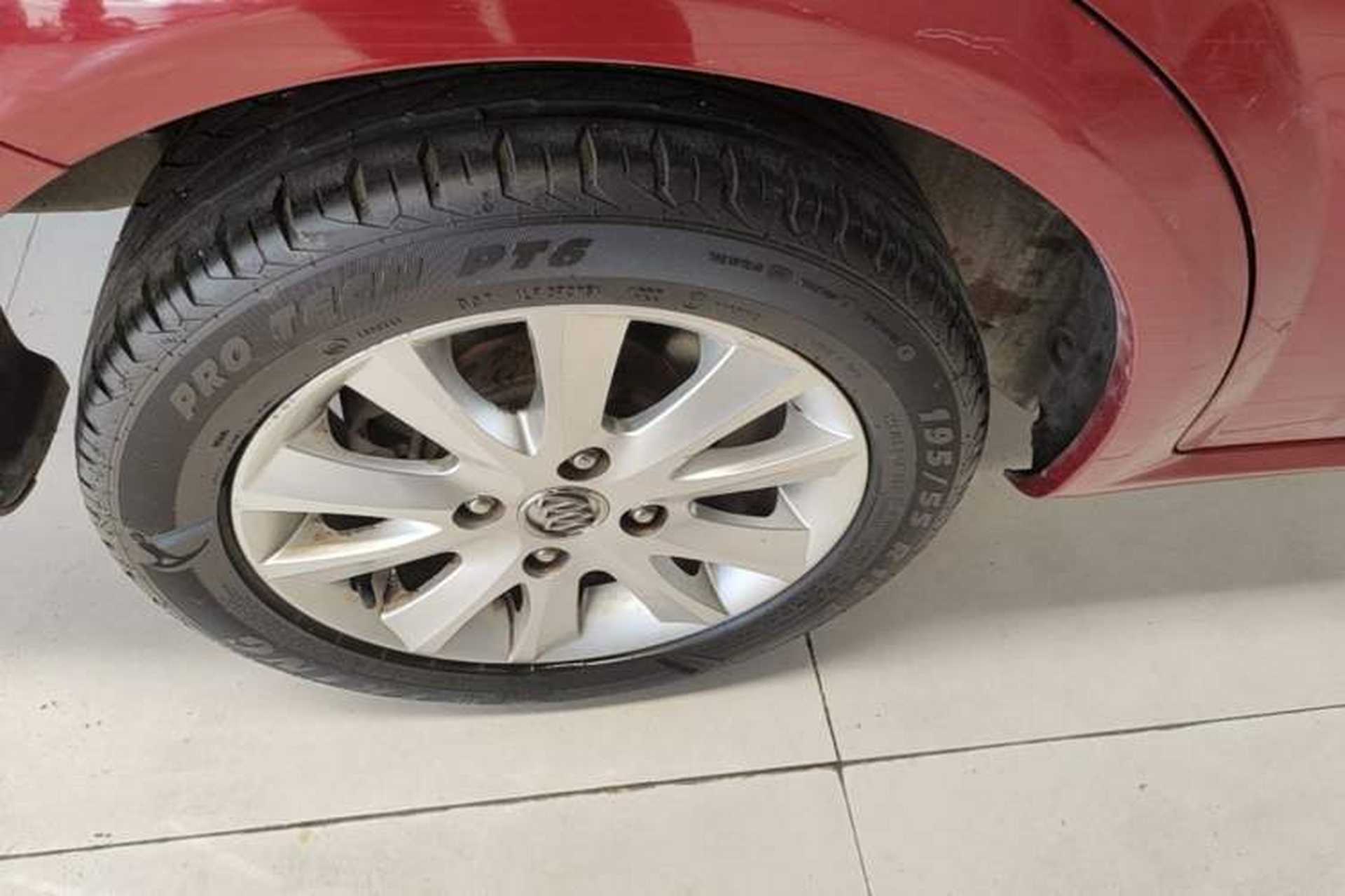 Used Buick Excelle 2013 1.5L Automatic Luxury Model Right Rear Wheel Hub