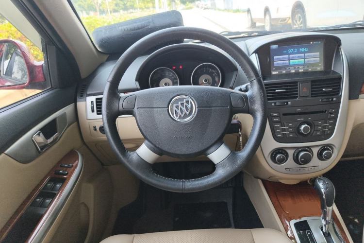 Used Buick Excelle 2013 1.5L Automatic Luxury Model Steering Wheel