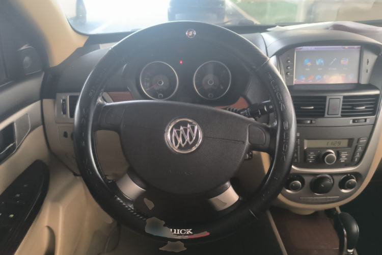 Used Buick Excelle 2013 1.5L Automatic Luxury Model Steering Wheel