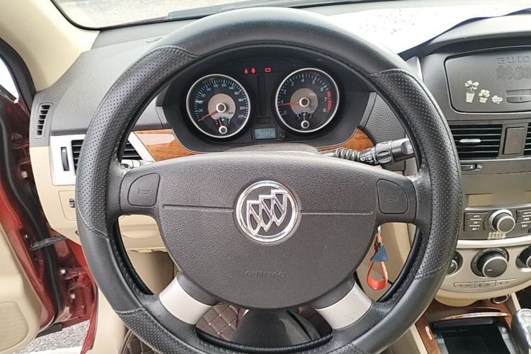 Used Buick Excelle 2013 1.5L Automatic Luxury Model Steering Wheel
