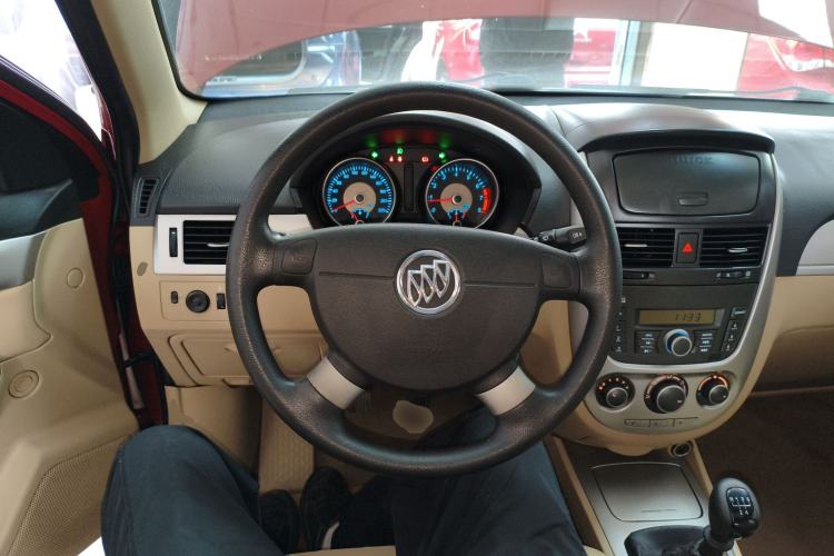 Used Buick Excelle 2013 1.5L Manual Classic Model Steering Wheel