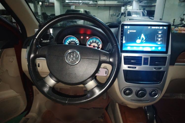 Used Buick Excelle 2013 1.5L Automatic Luxury Model Steering Wheel