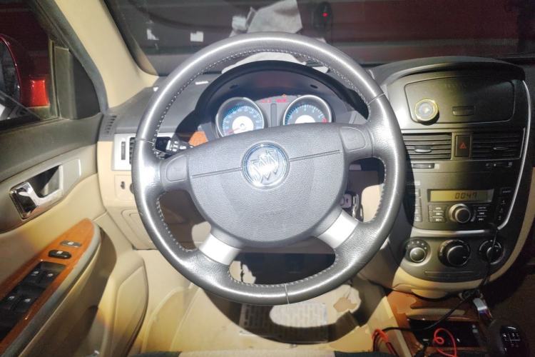 Used Buick Excelle 2013 1.5L Manual Luxury Model Steering Wheel