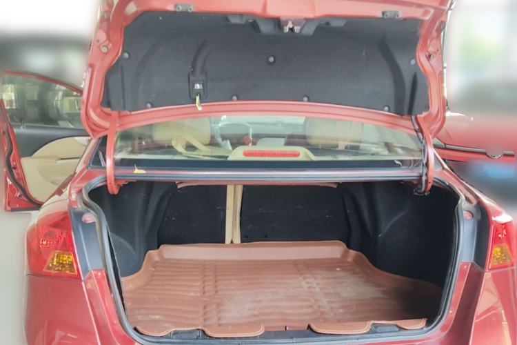 Used Buick Excelle 2013 1.5L Manual Classic Model Trunk