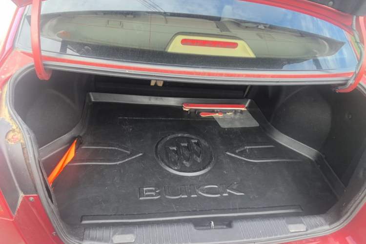 Used Buick Excelle 2013 1.5L Automatic Classic Model Trunk