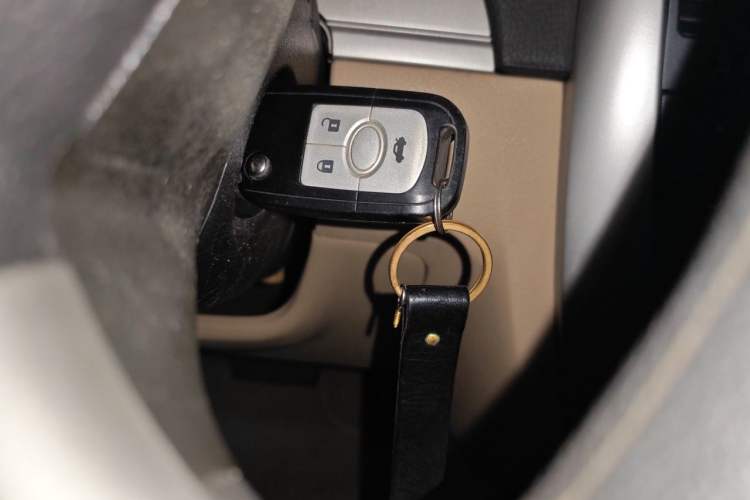 Used Buick Excelle 2013 1.5L Automatic Classic Model Vehicle Key